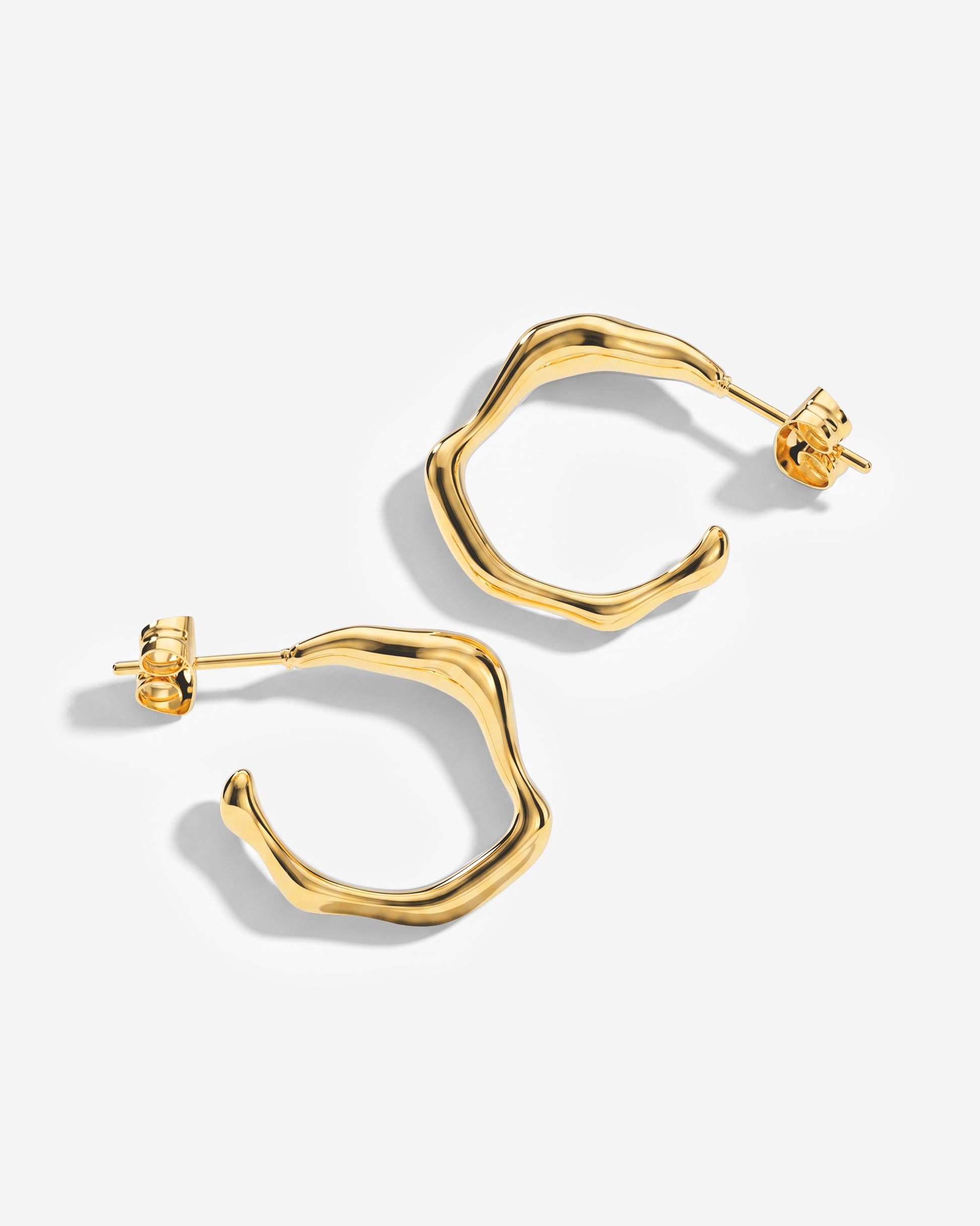 Solar Wave Hoop Studs Medium