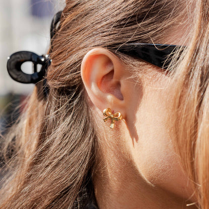 Pretty Ribbon Studs Gold