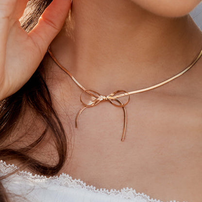 Sweet Bow Necklace Rose Gold