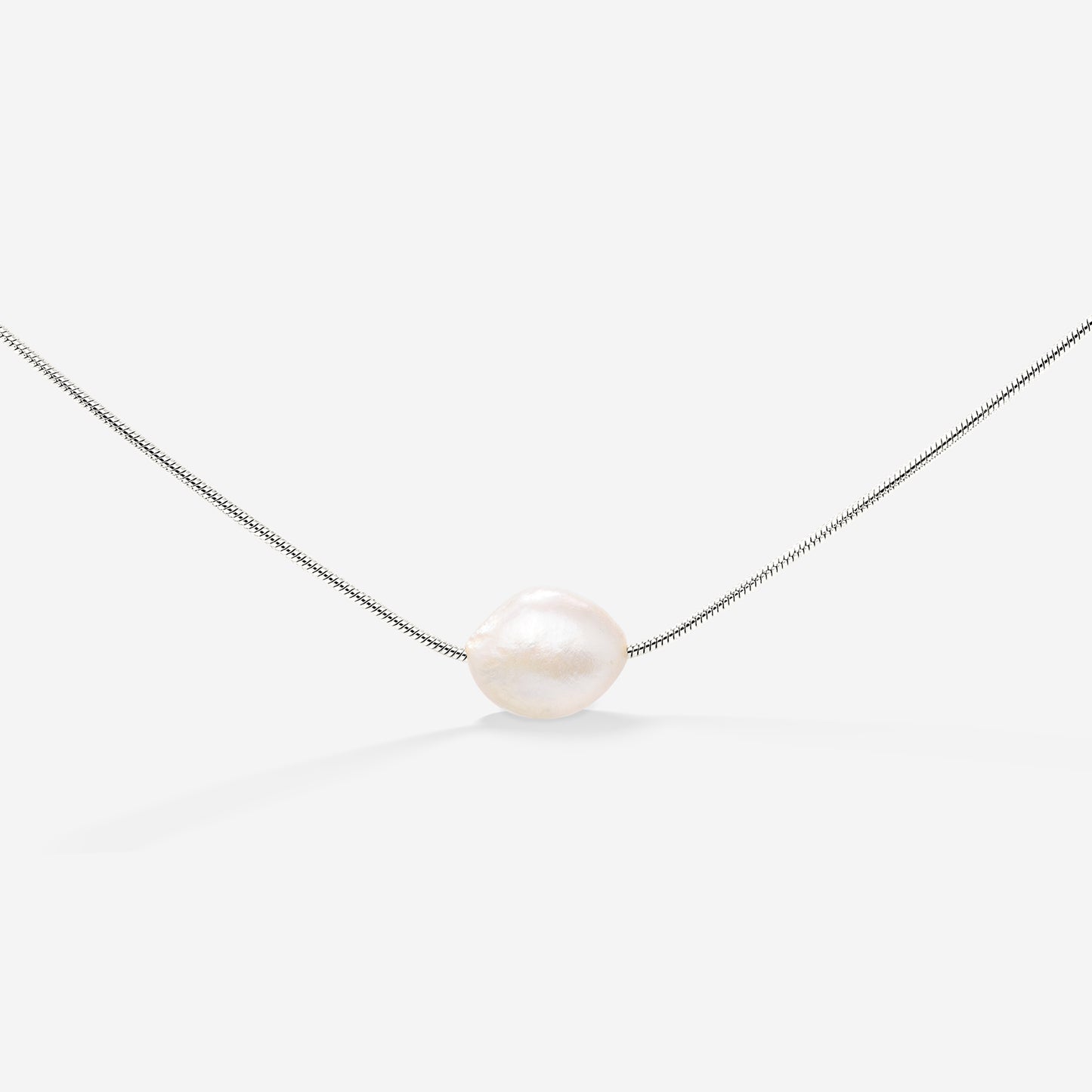 Minimalist Pearl Necklace Silver