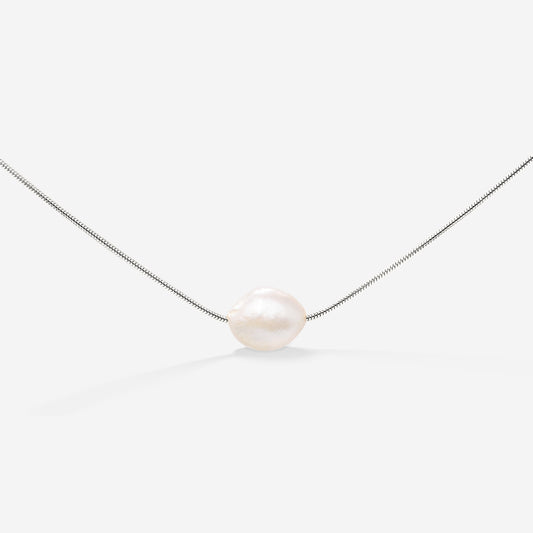 Minimalist Pearl Necklace Silver
