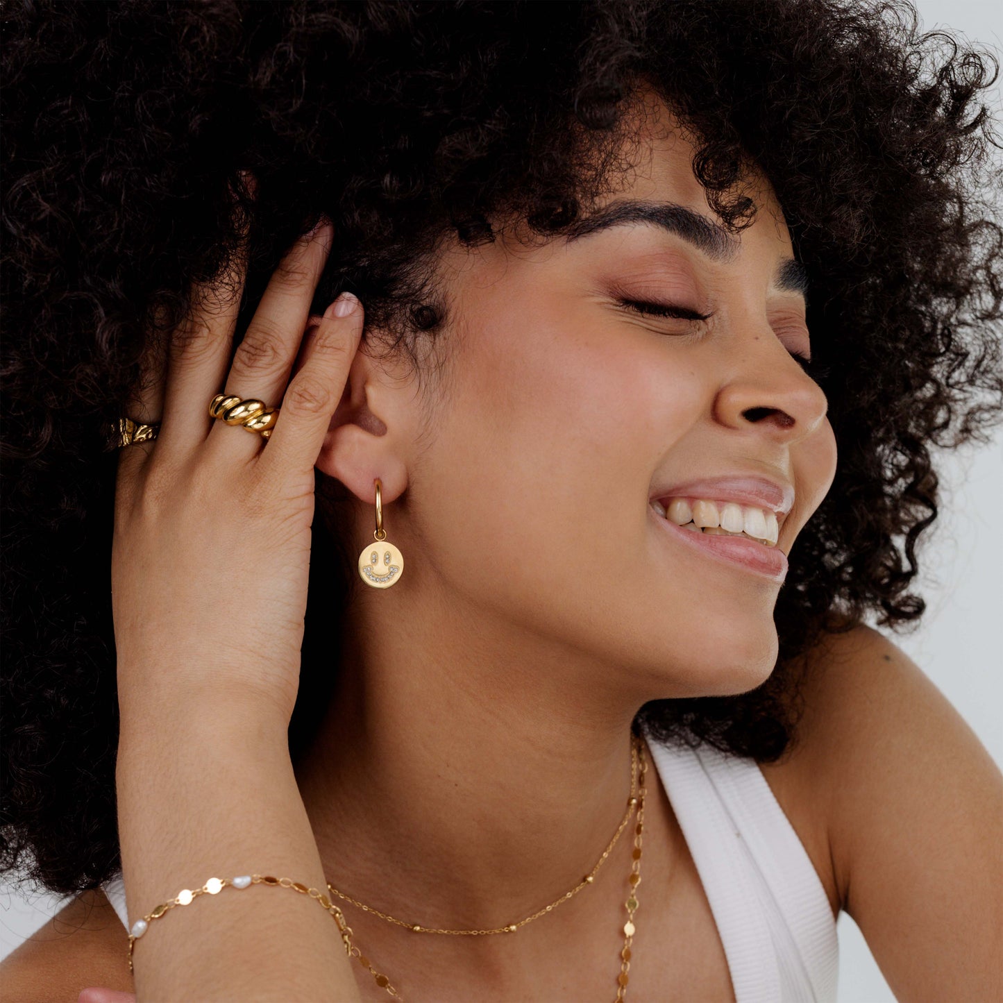 Dazzling Smile Hoop Set Medium Gold