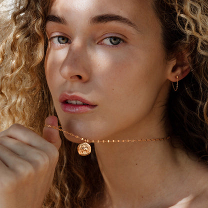 Crab Chaser Necklace Rose Gold
