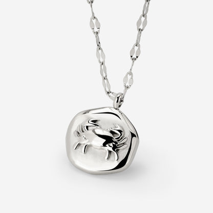 Crab Chaser Necklace Silver