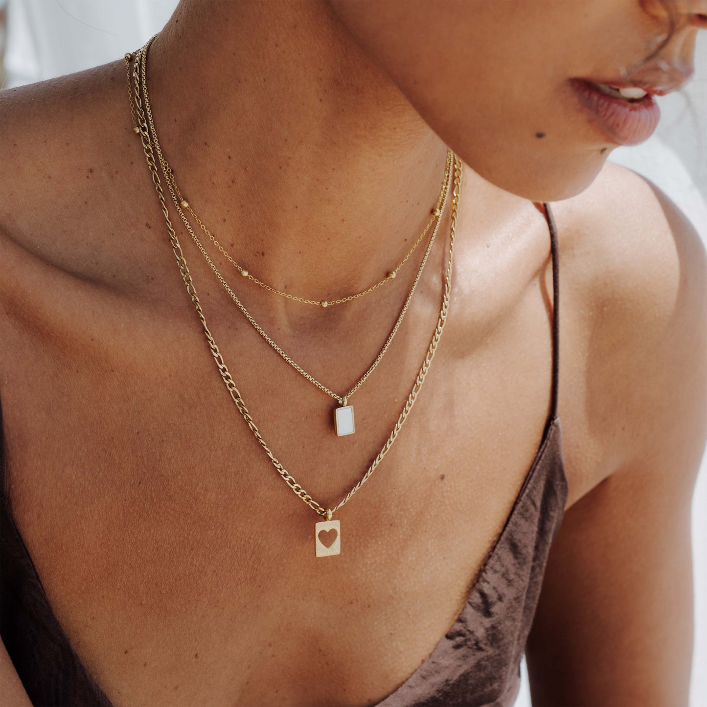 Shimmering Reflection Necklace Gold