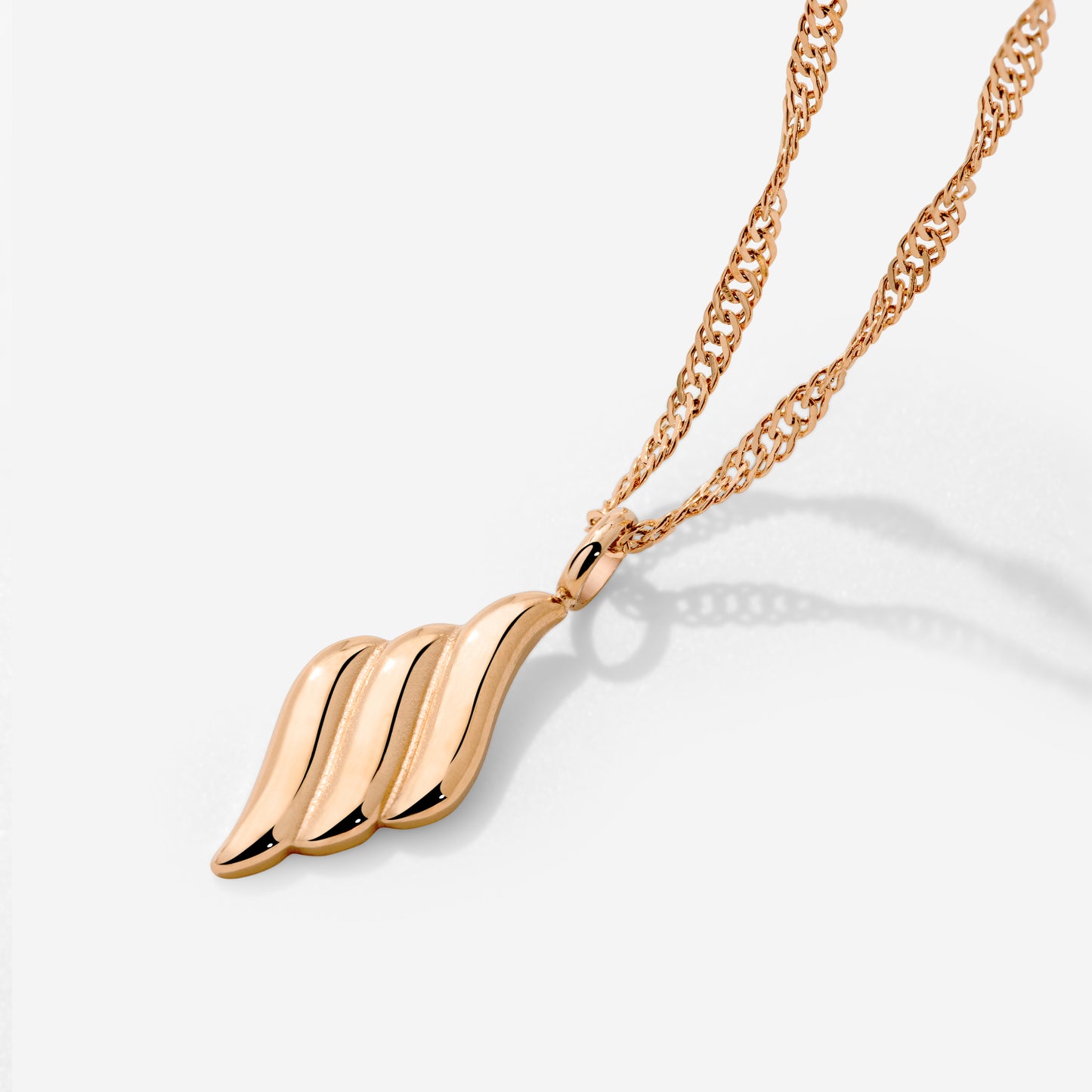 Lustrous Pendant Necklace Rose Gold