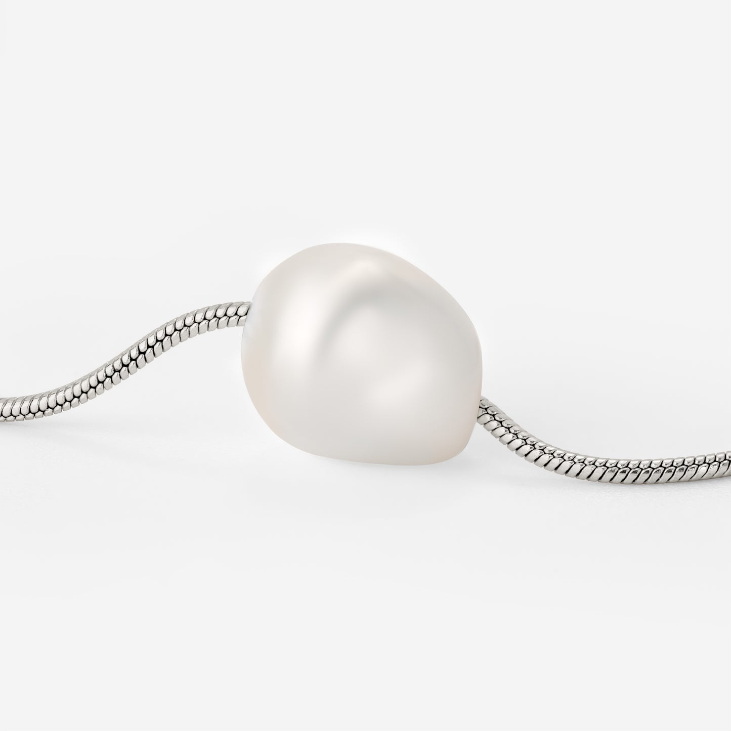 Minimalist Pearl Necklace Silver