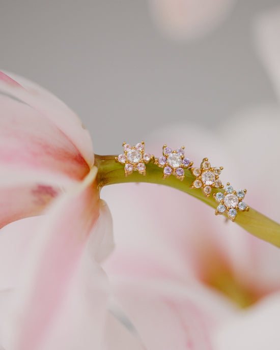 Sparkling White Petal Studs Silver