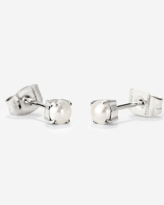 Dream Pearl Studs Silver