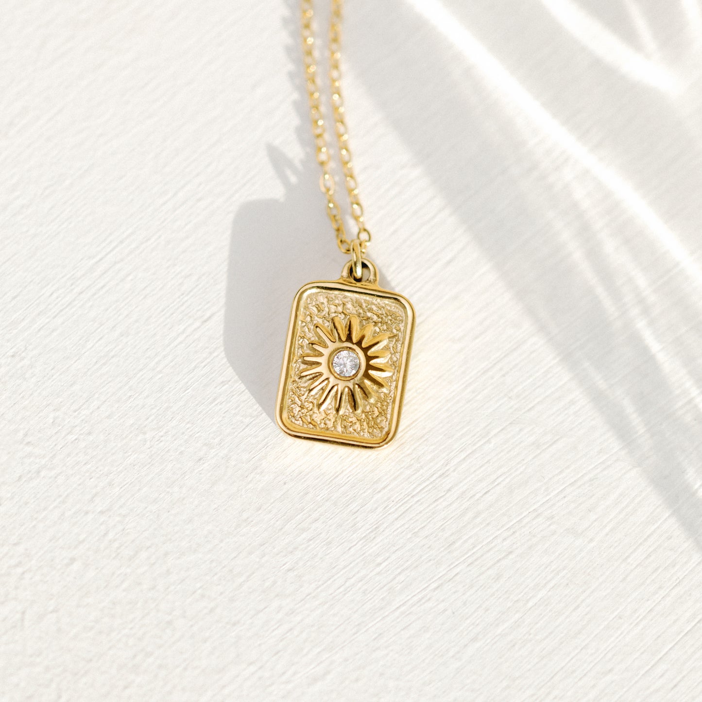 Sun Relic Necklace Gold