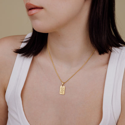 Hot girls are loud Necklace Gold