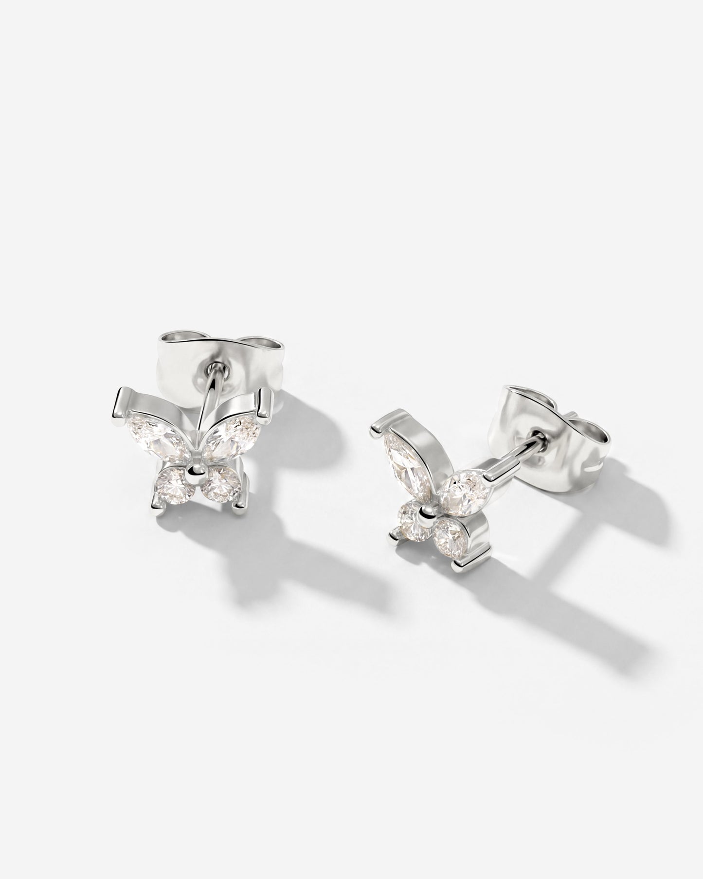 [[Color:Silver]]