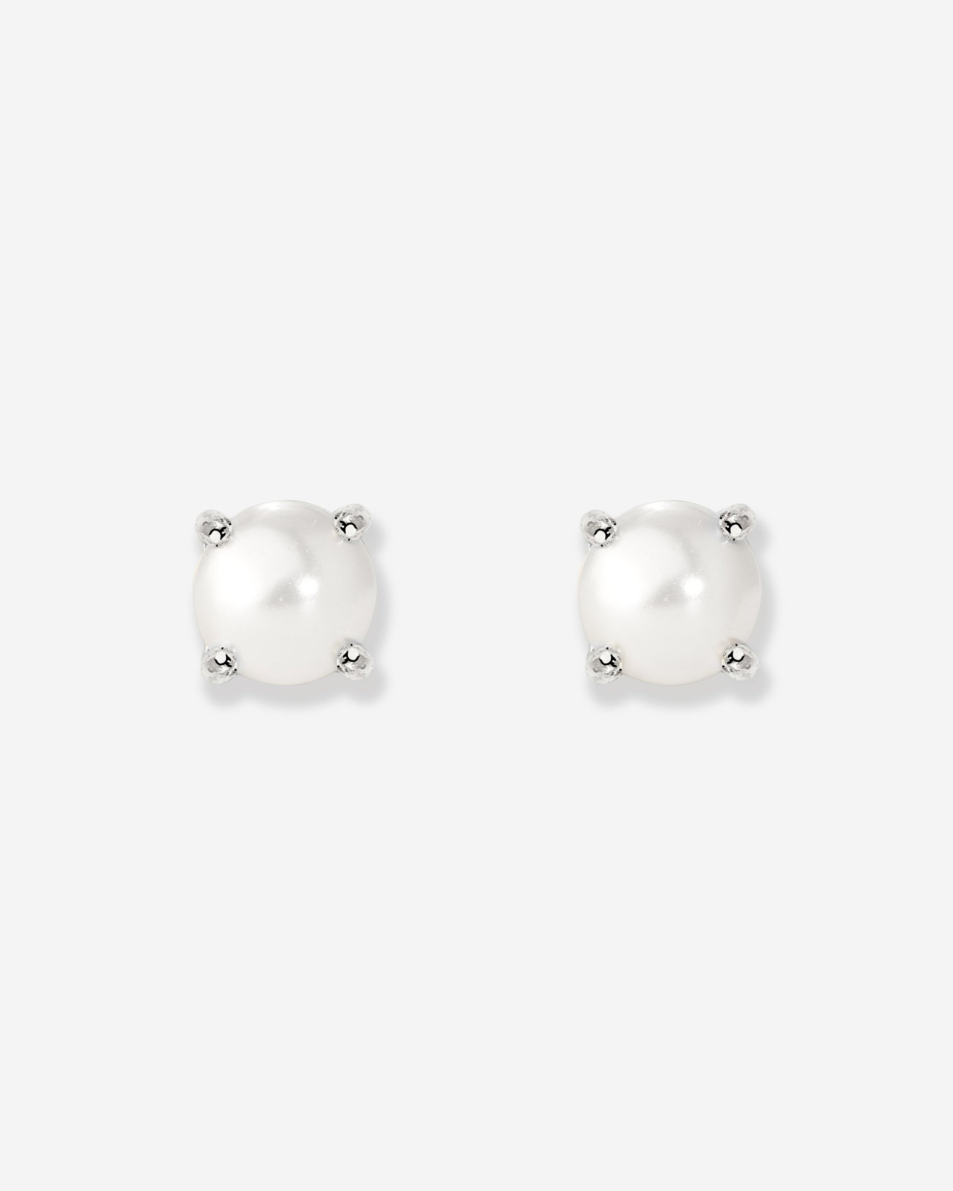 Dream Pearl Studs Silver