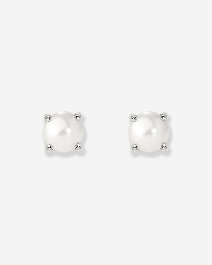 Dream Pearl Studs Silver