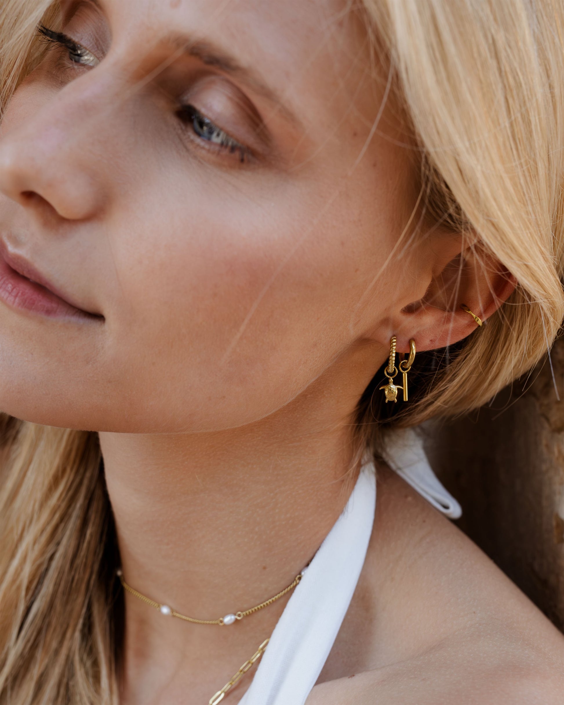 Offbeat Ear Cuff Gold