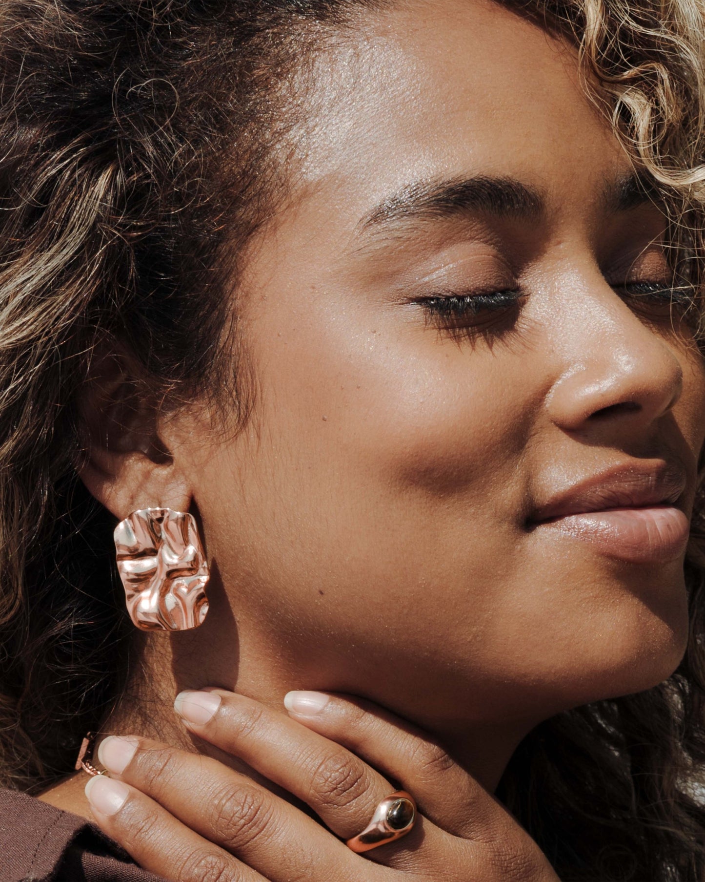 [[Farbe:Roségold,shopthelook]]