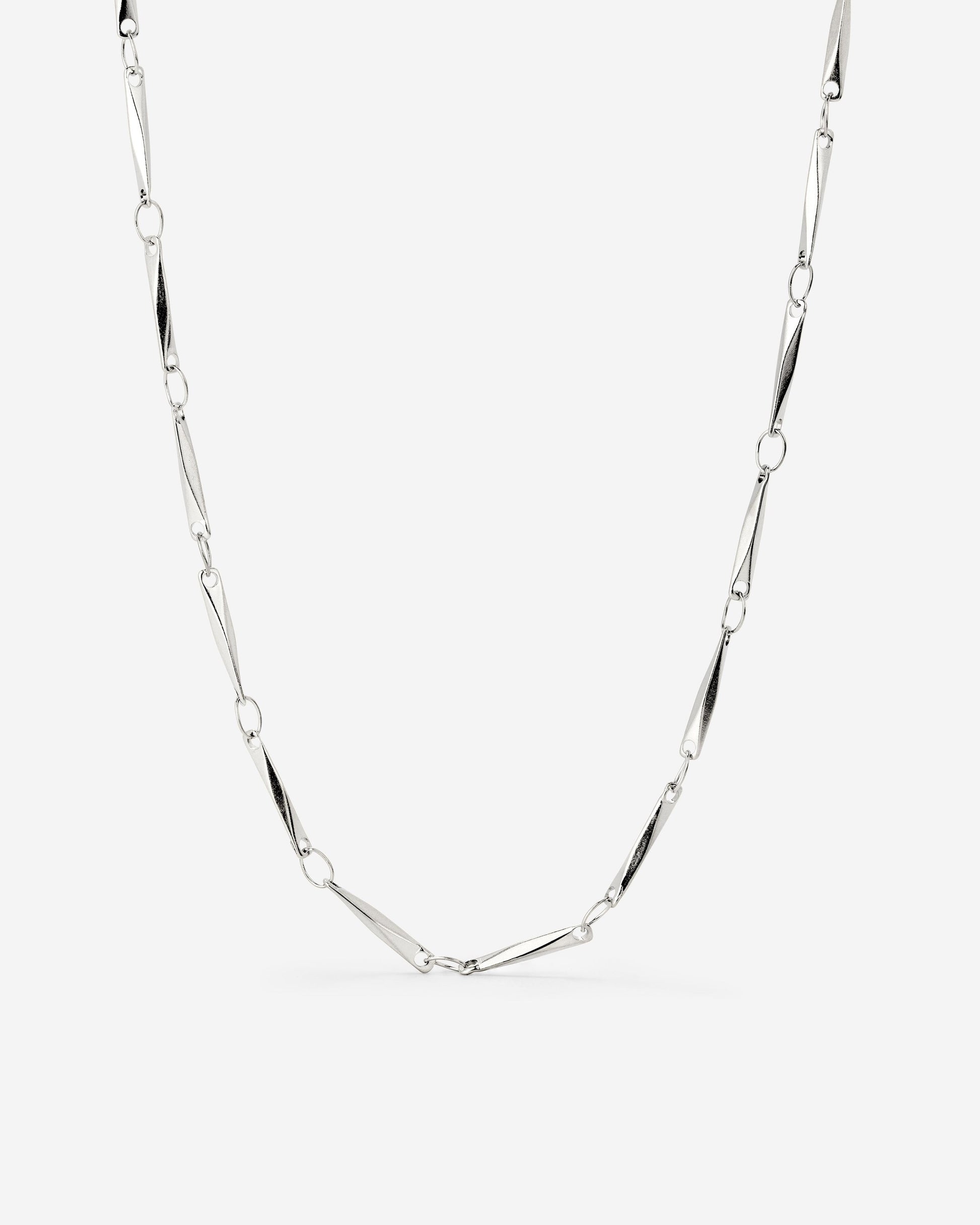 Curved Links Necklace Silver
