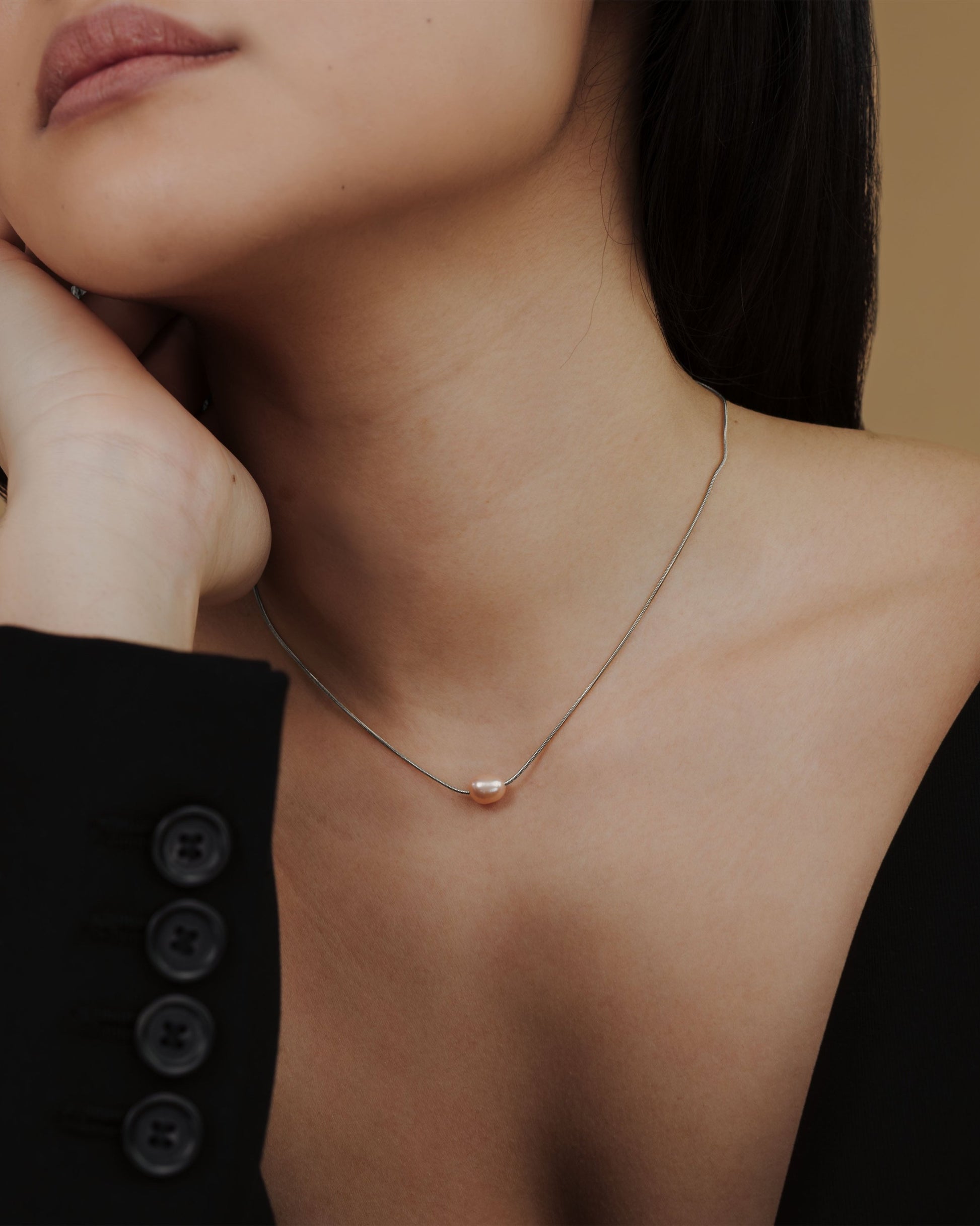 Blush Pearl Choker Silver