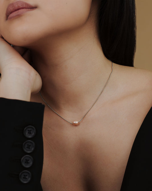 Blush Pearl Choker Silver