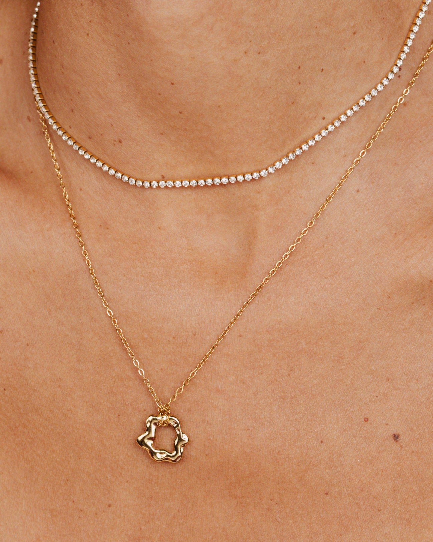 [[Color:Gold,shopthelook]]