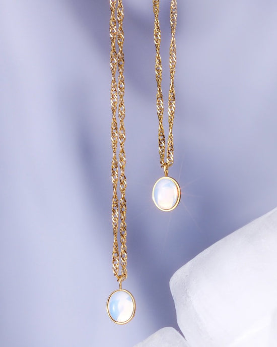 Oval Pendant Necklace Rose Gold