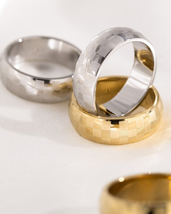 Chequer Ring Gold