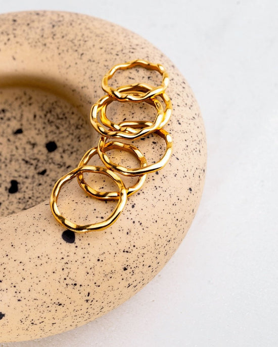 Flowing Ring Gold