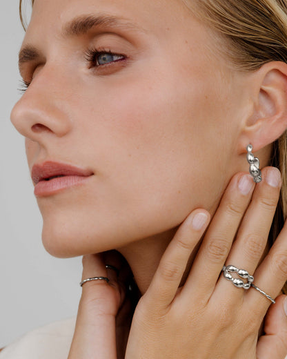 Graceful Curves Ring Silver