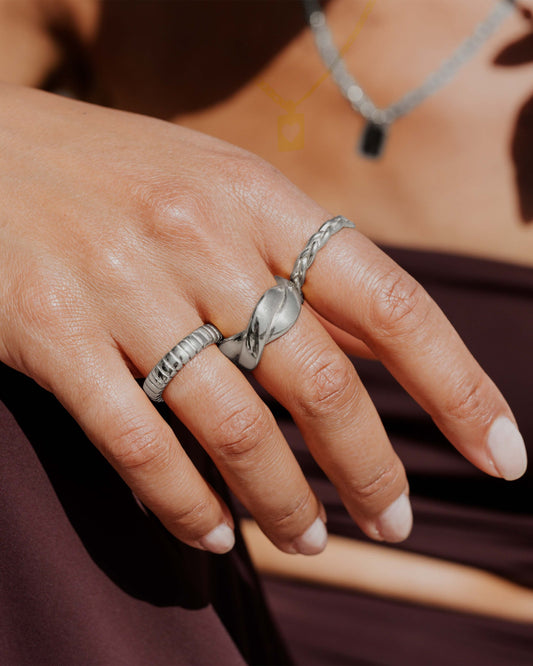 Striped Ring Bold Silver