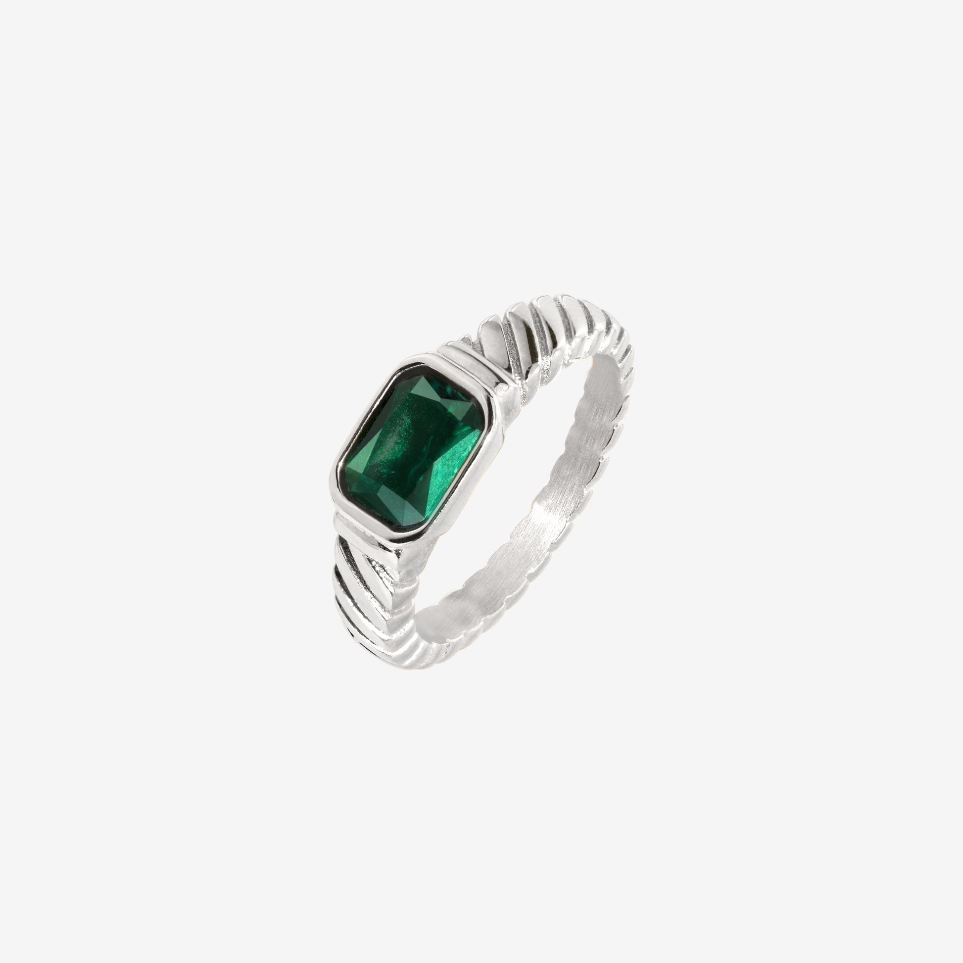 Brilliant Emerald Ring Silver