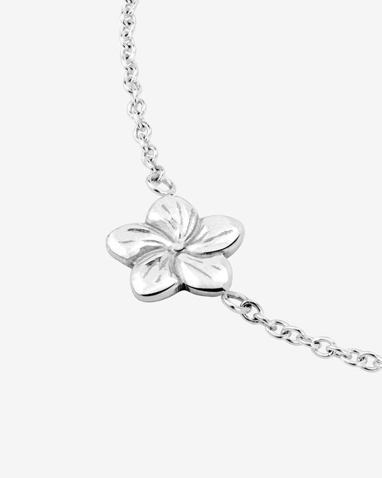 Floral Glow Choker Silver