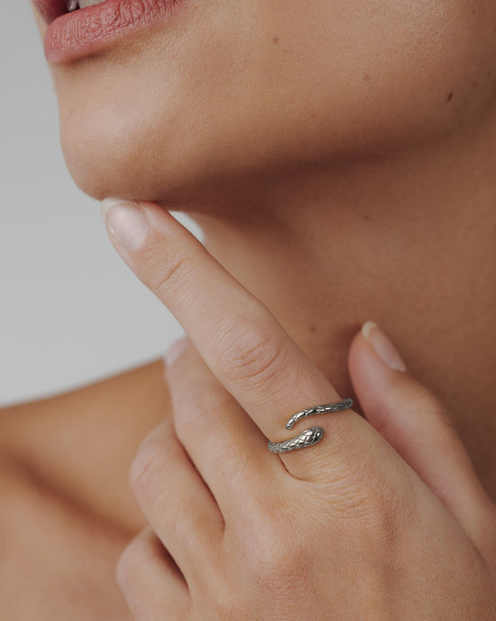 Vipers Ring Silver