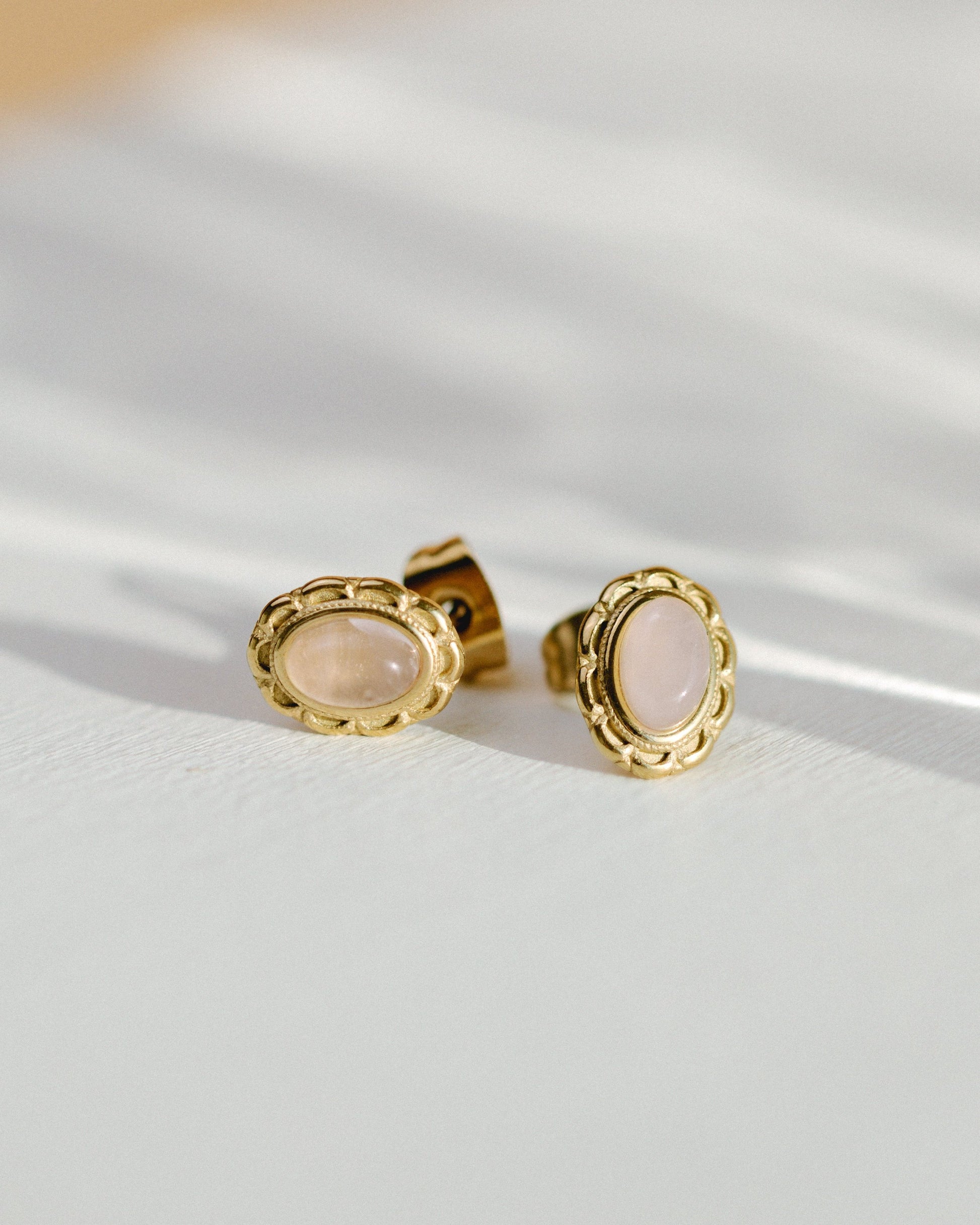 Heirloom Studs Gold