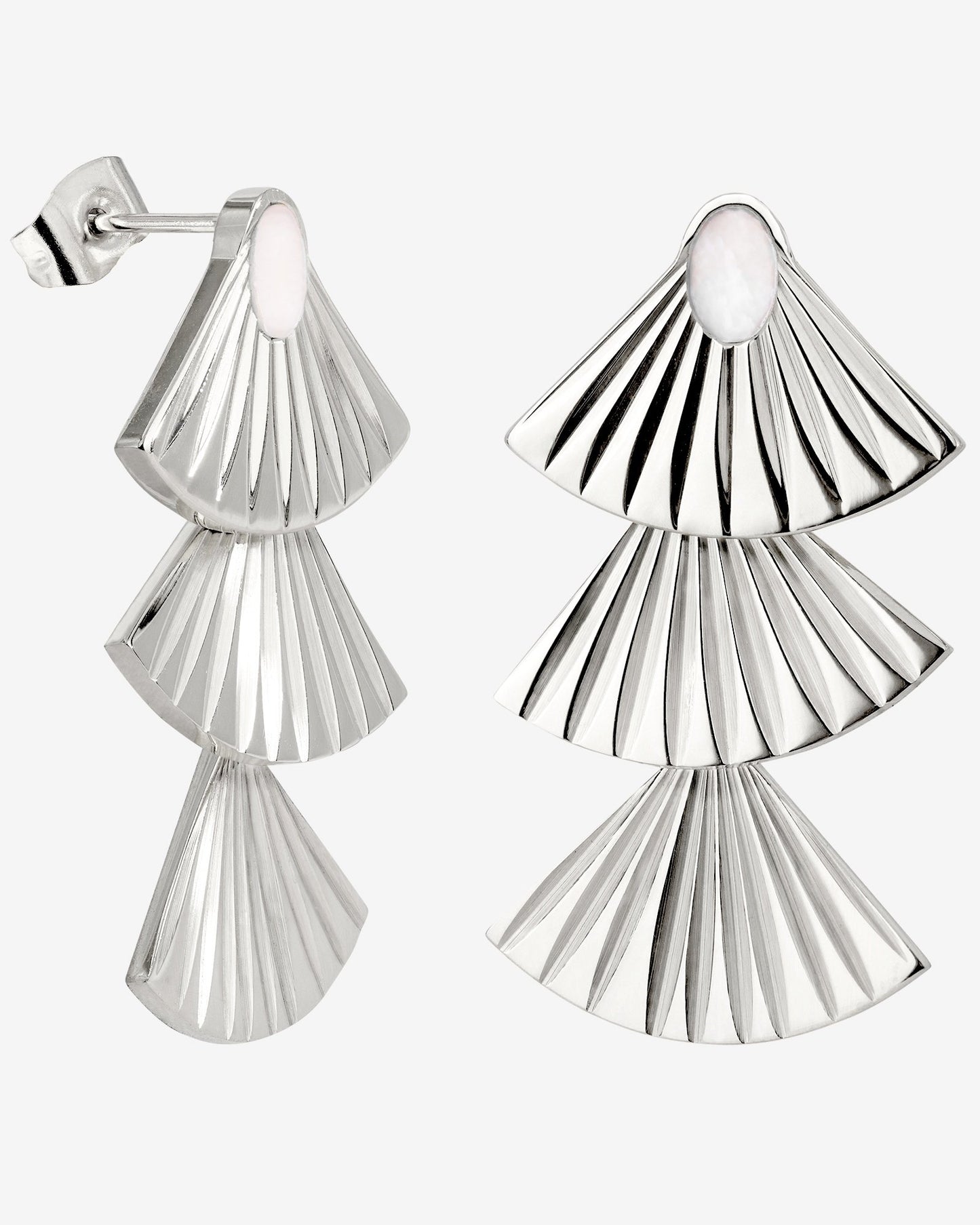 [[Color:Silver]]