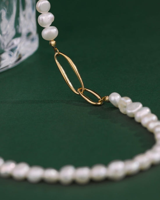 Fluidity Pearl Necklace Rose Gold