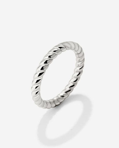 Endless Twist Ring Silver