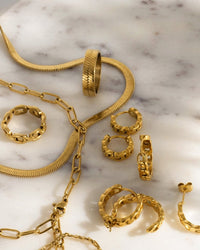 [[Farbe:Gold]]