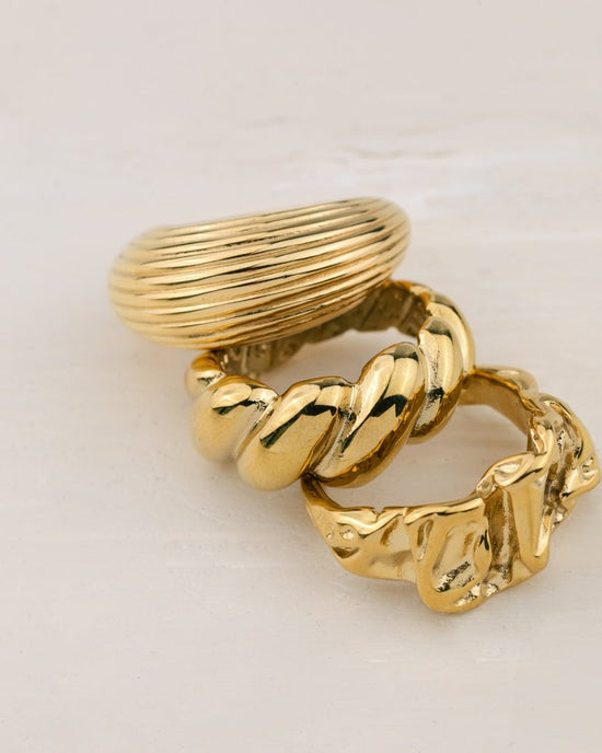 Crinkled Ring Gold