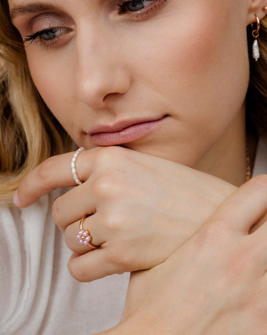 Pretty Pink Daisy Ring Rose Gold