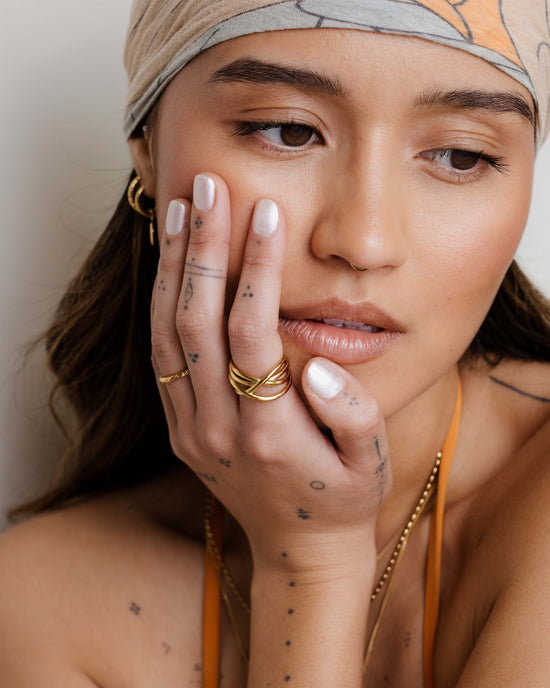 Entwined Ring Gold