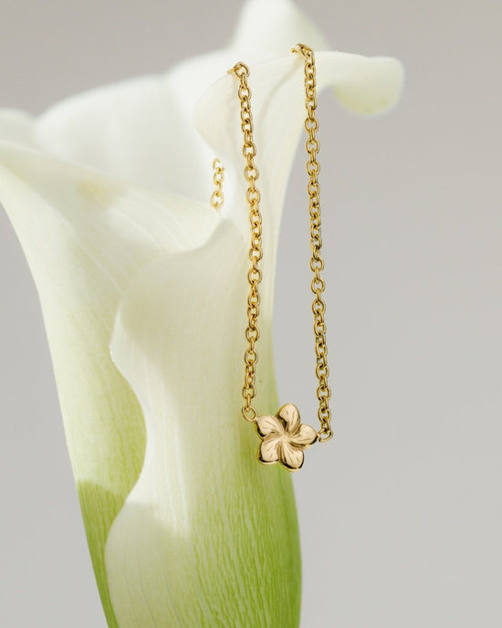 Floral Glow Choker Silver
