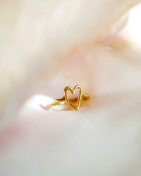 Flowy Heart Ring Silver