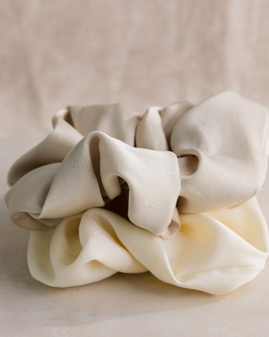 Shimmering Scrunchie Medium - More Colors