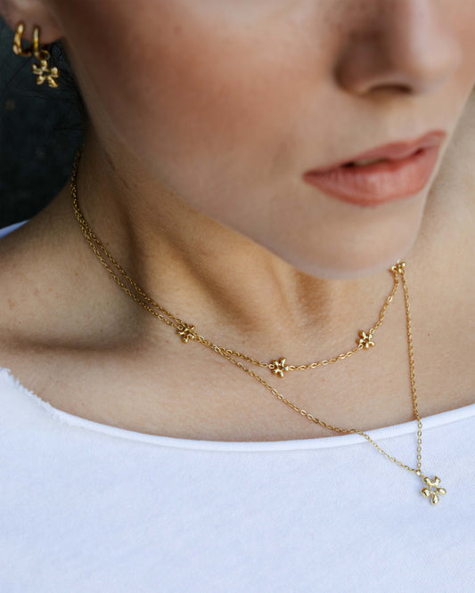 Melting Flower Necklace