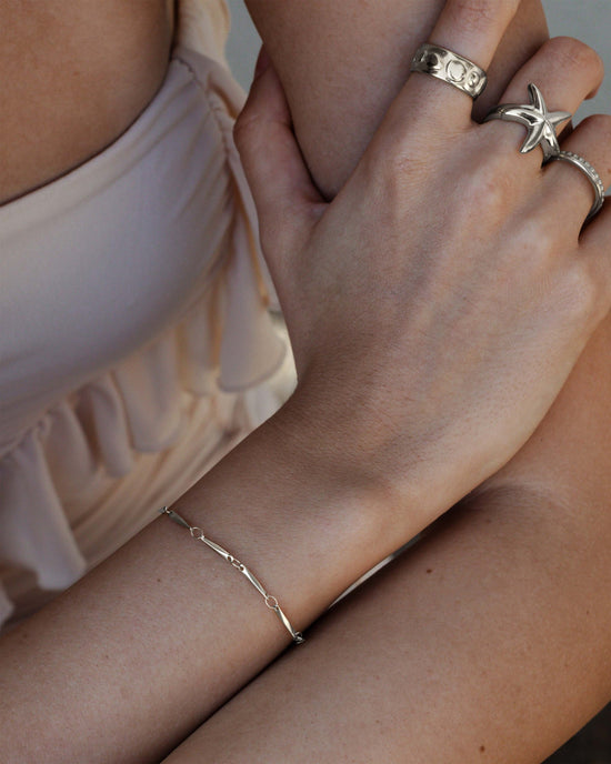 Curved Links Bracelet Silver