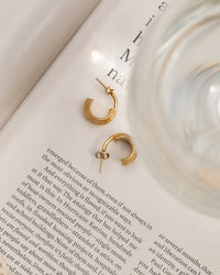 [[Color:gold]]