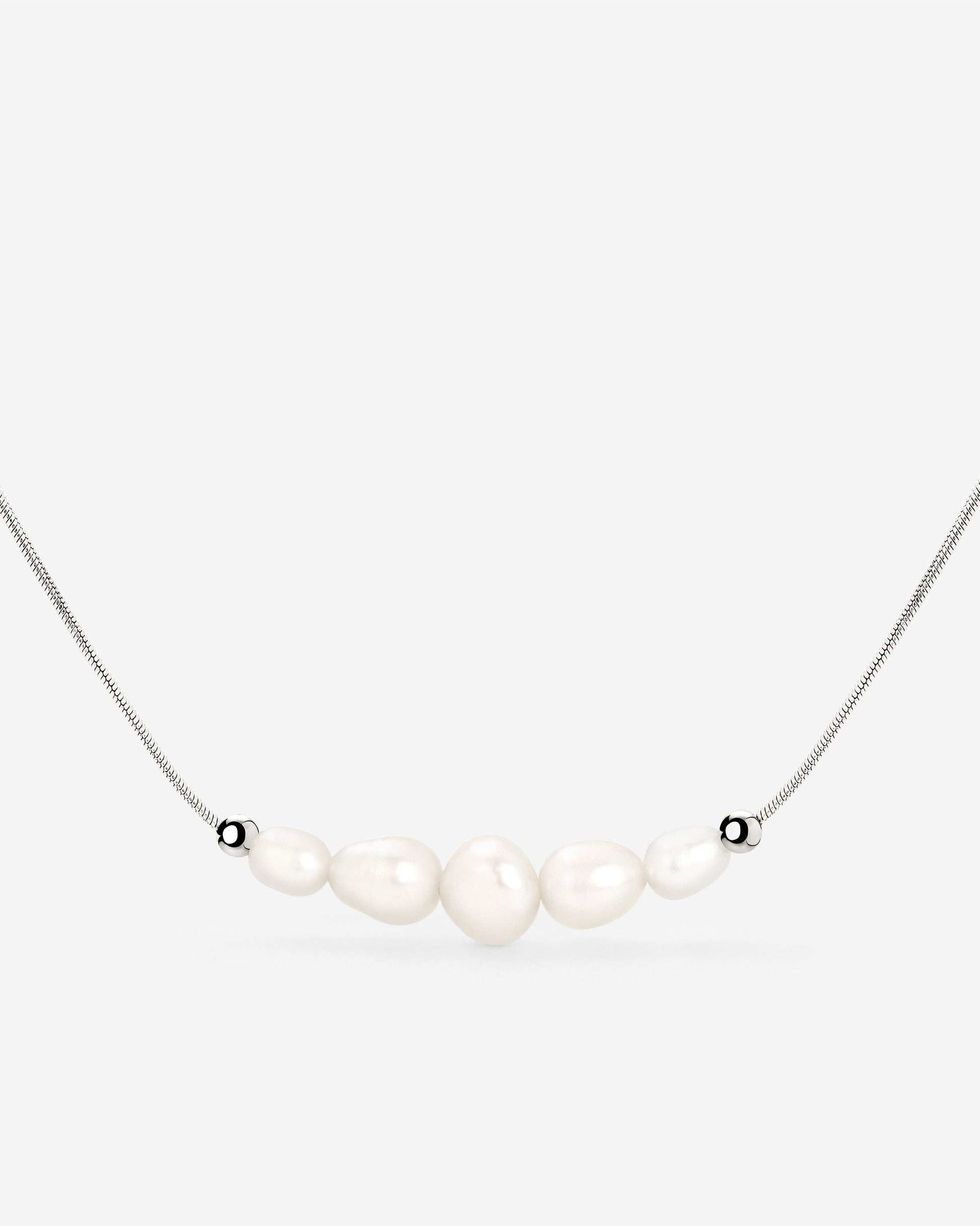Pearlessence Choker Silver