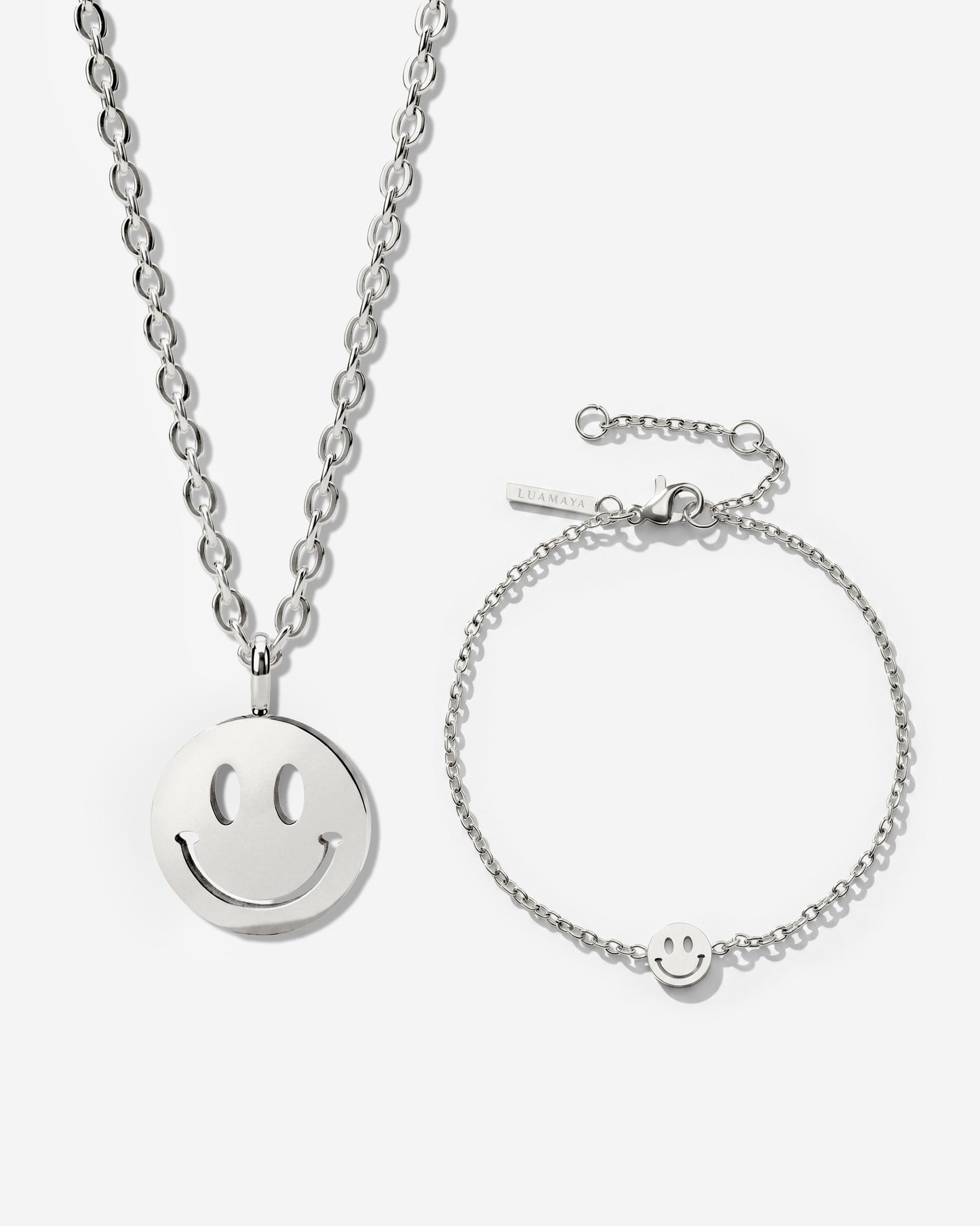 [[Color:Silver]]