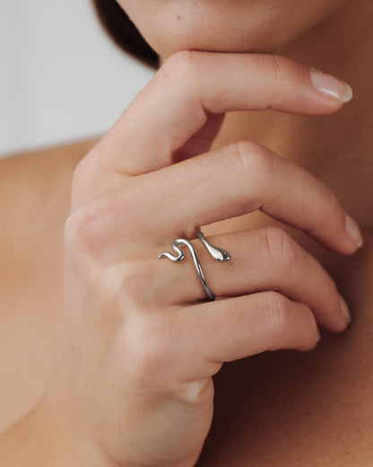 Slim Snake Ring Silver