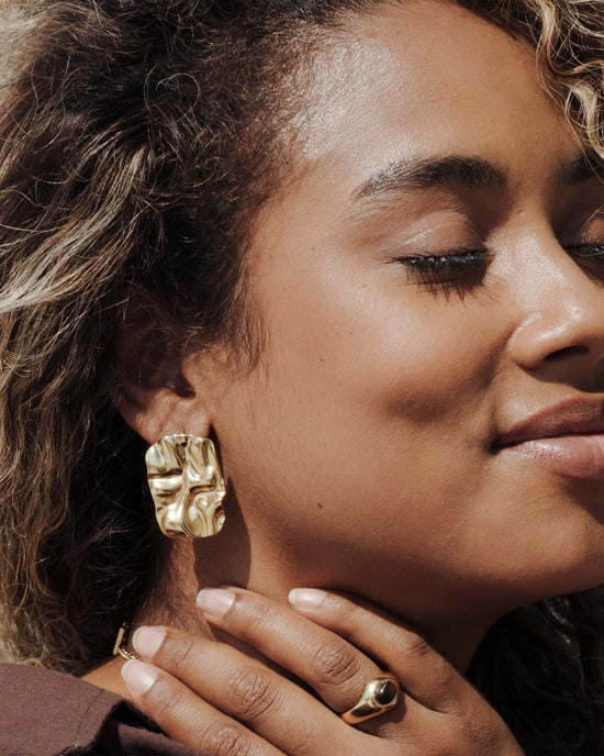 Fata Morgana Studs Gold